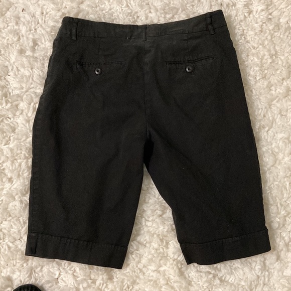 AB Studio size 4 black shorts - Picture 2 of 2